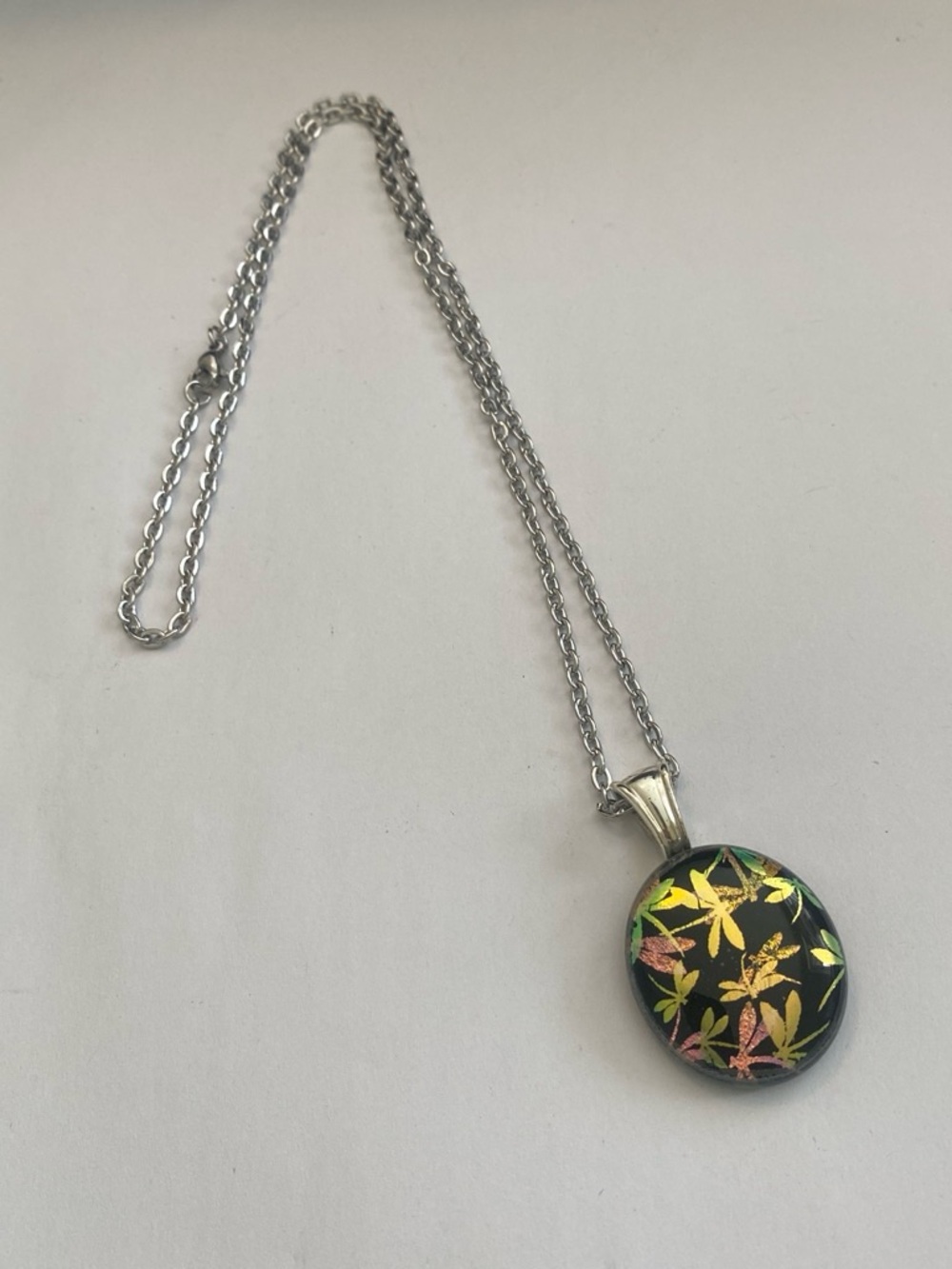 Silver tone  Glass Dragonfly Pendant Necklace with Multicolor Floral Accent